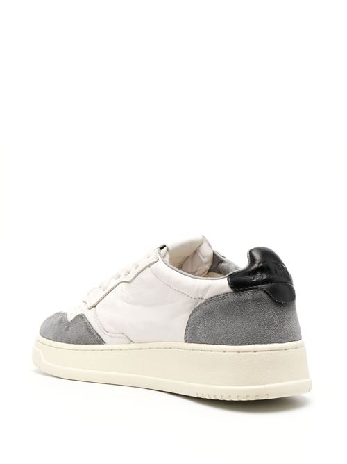 MEDALIST LOW SNEAKERS IN WHITE LEATHER Autry | AULMGS23GREY/BLACK