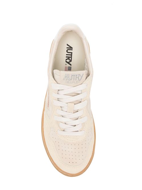 Sand beige/ecru suede sneaker AUTRY | AULWXS17SAND/ECRU