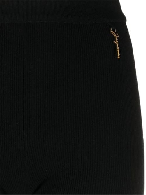 black gold-tone logo plaque Shorts Jacquemus | 231KN5032060990