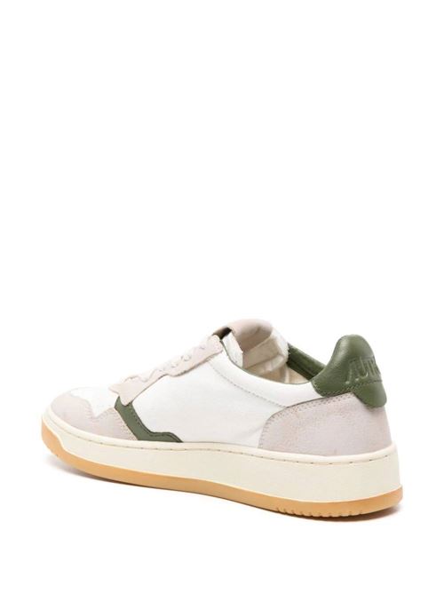 Sneaker con  pannelli in tela bianca/beige cipria/verde Autry | AULMDS06WHT/CYPRS