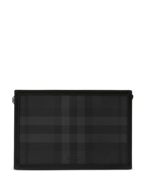 logo-plaque checked clutch bag Burberry | 8070205X