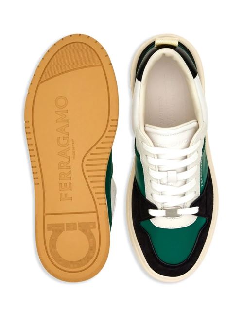 Sneakers con logo impresso Ferragamo | 022376769706