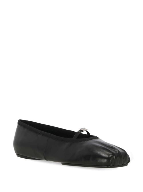 BLACK LEATHER BALLERINAS Givenchy | BE500PE20W001